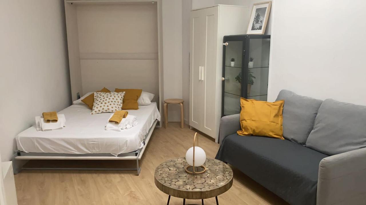 מדריד Bonito Estudio Con Terraza מראה חיצוני תמונה
