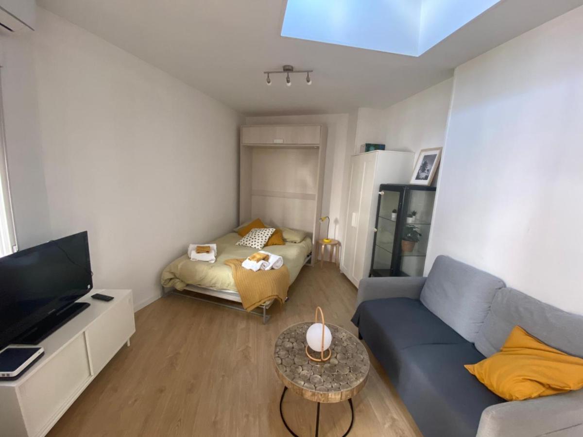 מדריד Bonito Estudio Con Terraza מראה חיצוני תמונה